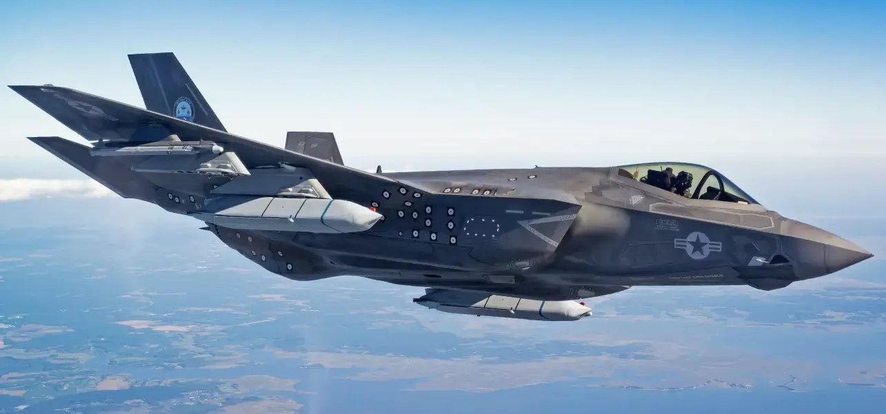 F-35C-LRASM.webp (33 KB)