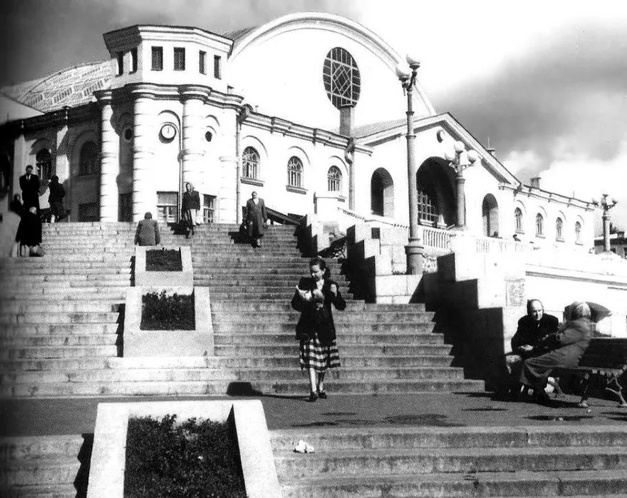 329251339752757969258676413845522402752080414n.webp (112 KB)