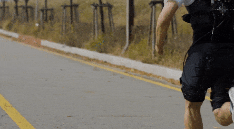 e9498898af1e7f19cb18113c9203b3b7.gif (4.20 MB)