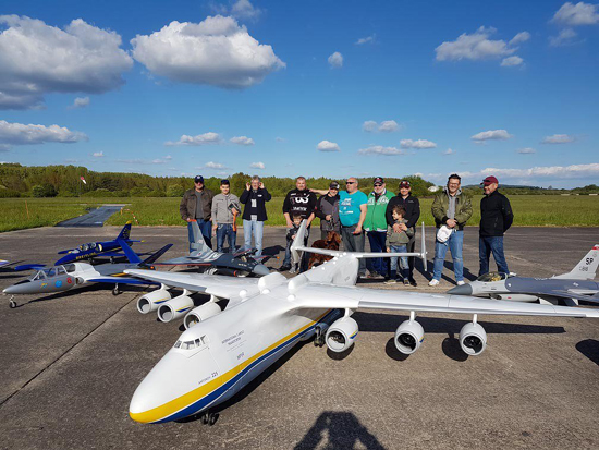 1mriya-litak-model-11-04-2022-fb.jpg (214 KB)