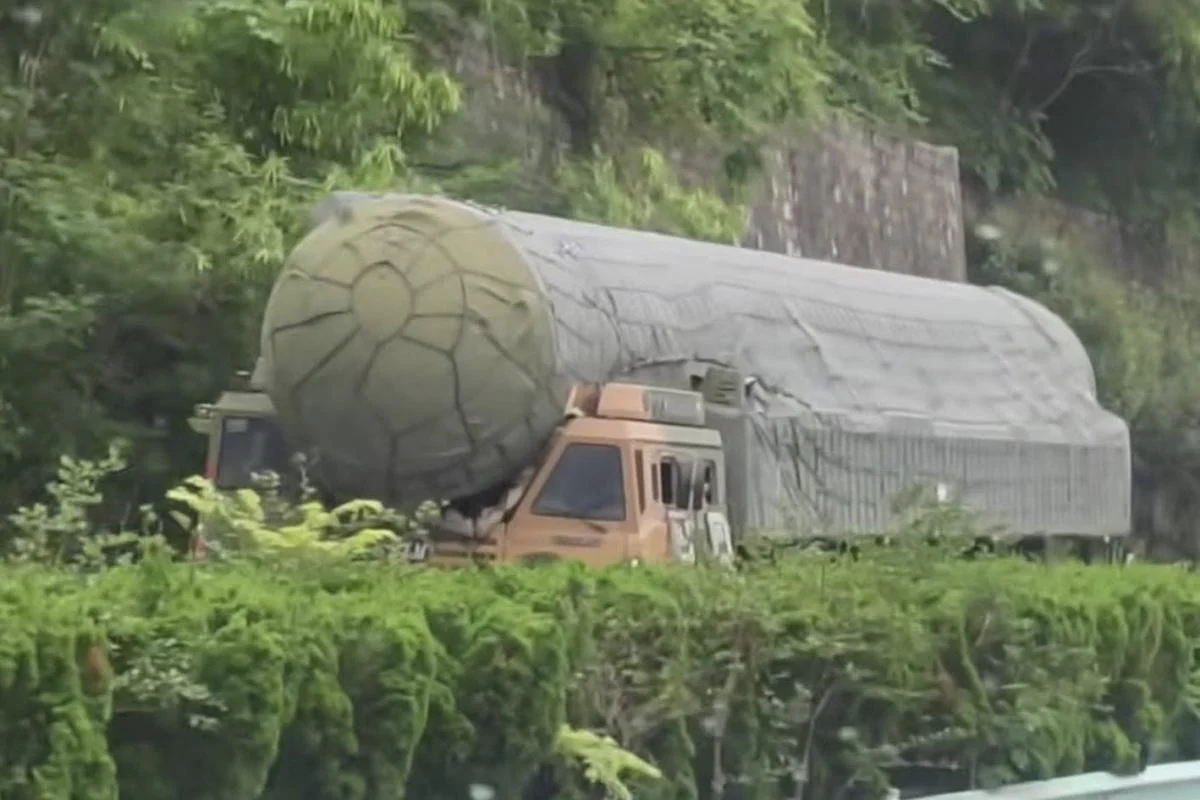 1751091822-6596.webp (72 KB)