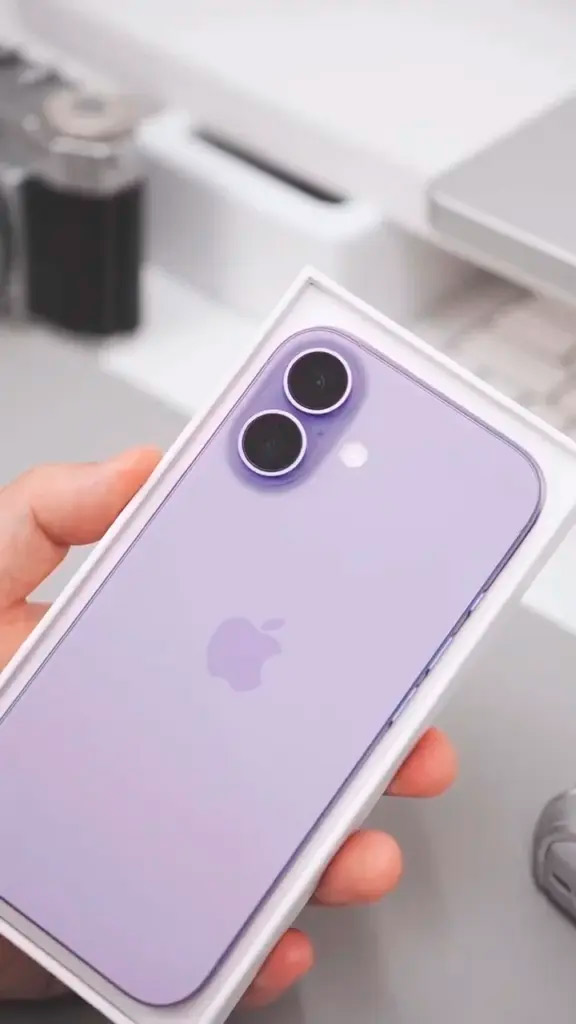 Apple-iPhone-17-Purple-576x1024.jpg (59 KB)