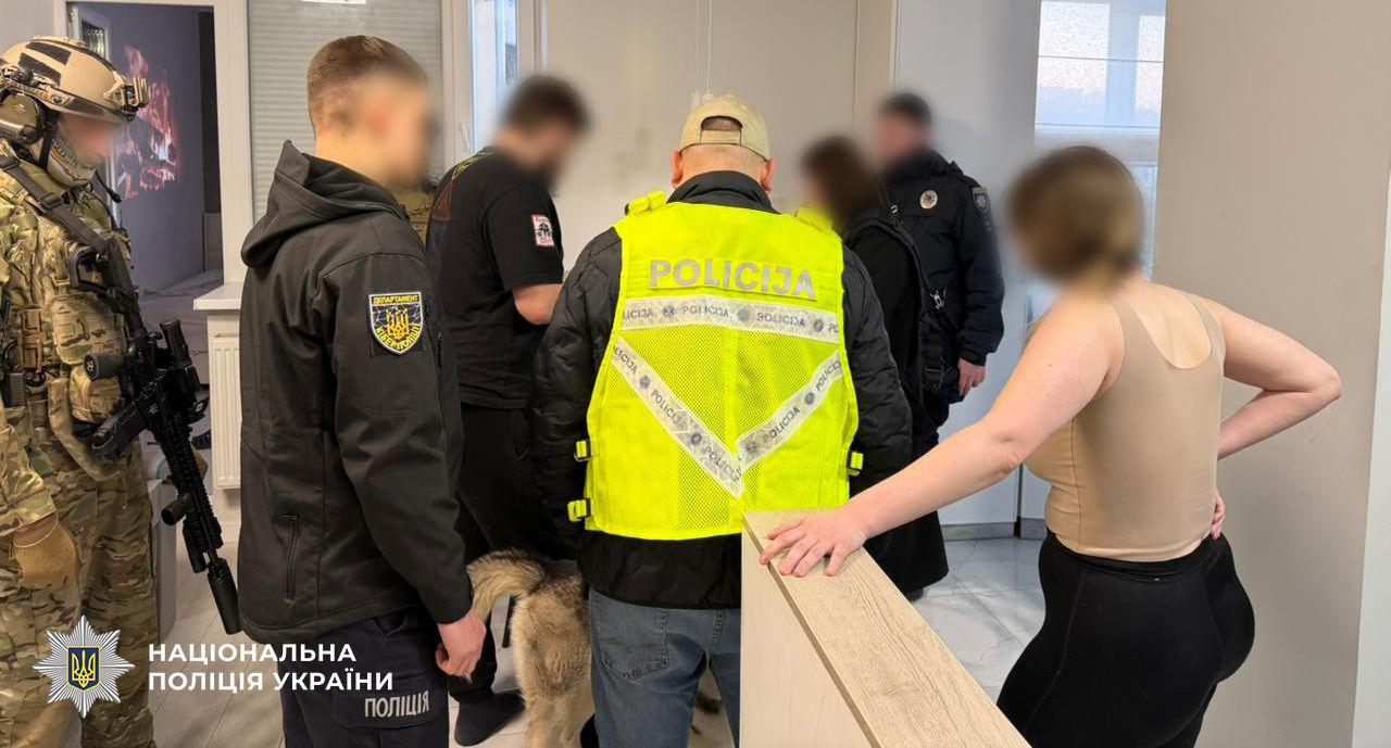 03a120d0b3fdc9bdf535138c0015899e6cd15667d3e26e232dbdd8f6346e7f39.jpeg (114 KB)