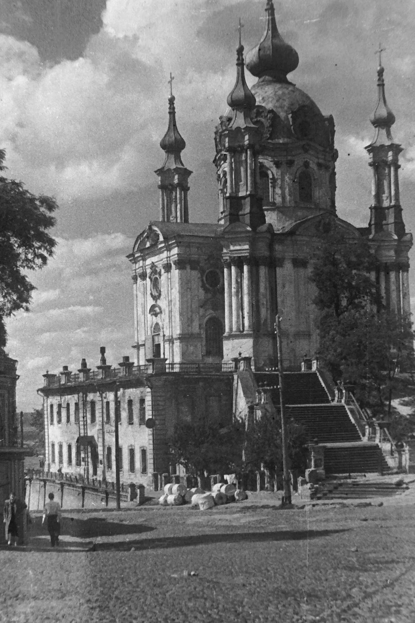 52453670716634968459876579982409646420492617n.webp (252 KB)