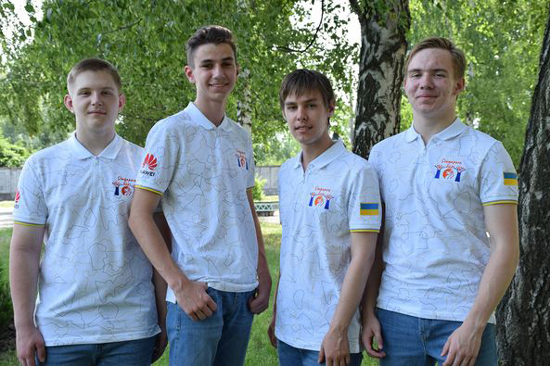1Kostyantyn-Savchuk-Maksym-Tur-Andrij-Kovrygin-ta-Oleg-Naver.jpg (218 KB)
