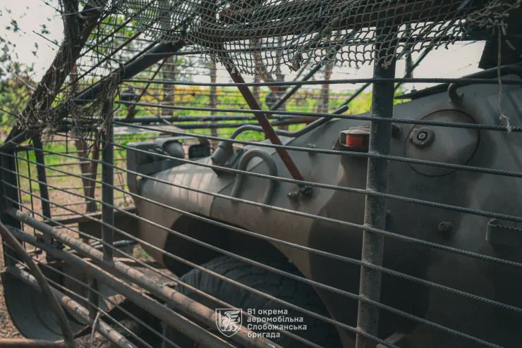 6c8547d2-e8a9ffd05d0e17a25bf0d4fd778c7b90.webp (75 KB)