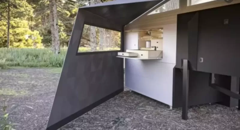 1636556179_zhiloj-modul-prevraschajuschij-tesla-cybertruck-v-dom-na-kolesah2.webp (28 KB)