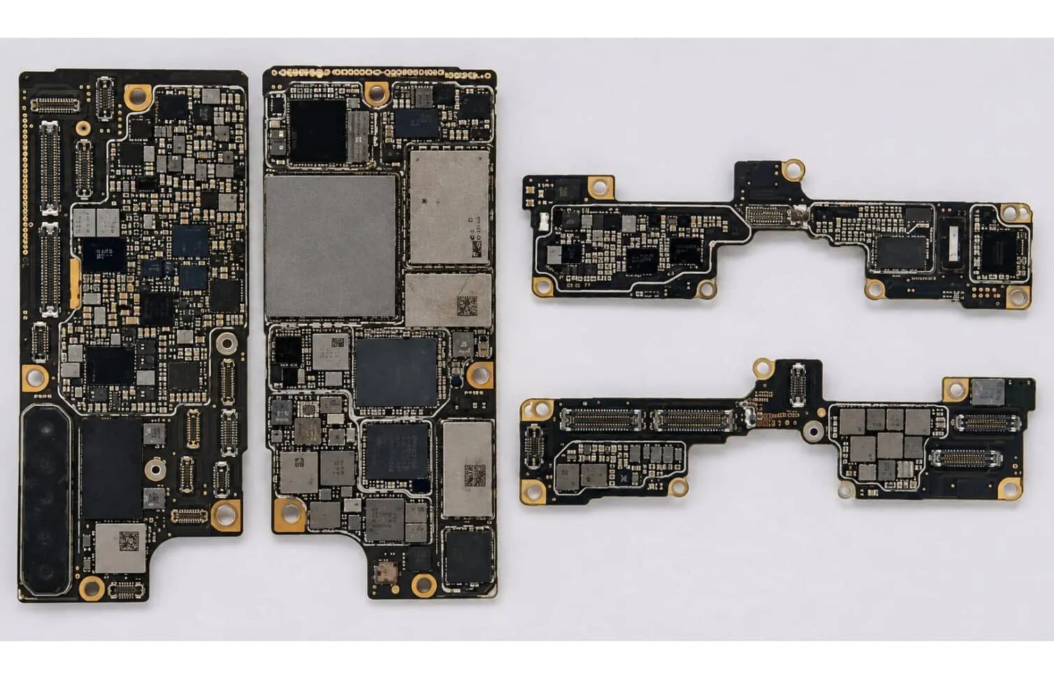 iPhone_Ultra_motherboard_result.webp (139 KB)